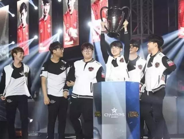 著一定相似 著一定相似