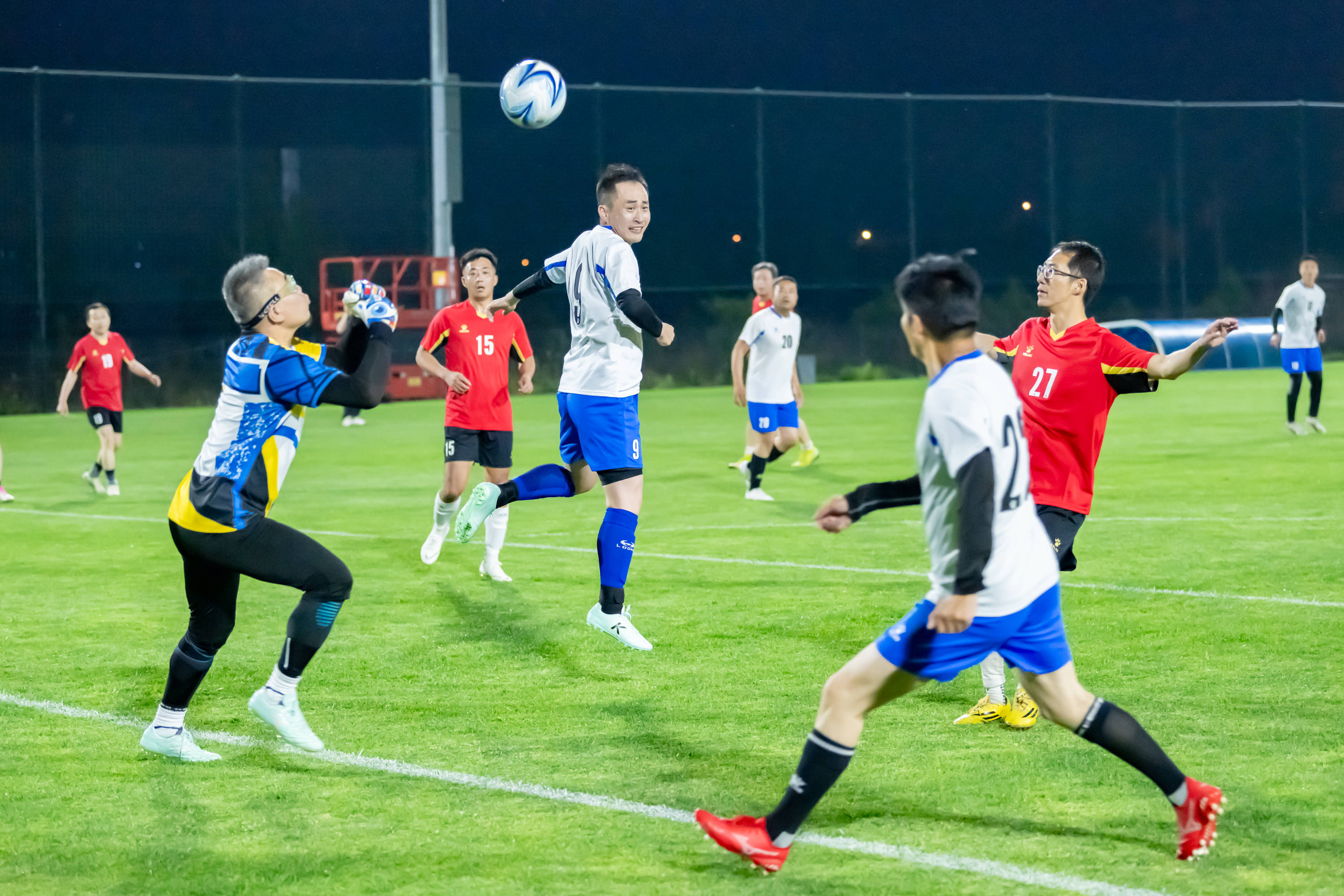 础设施的完 础设施的完