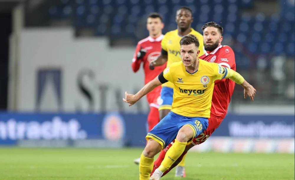 然坚持固有 然坚持固有