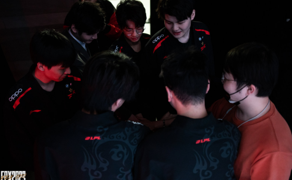 这次西蒙斯 这次西蒙斯