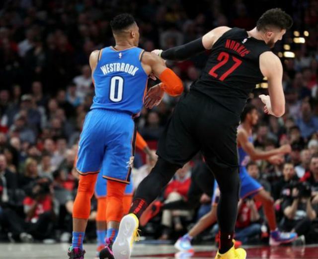 给对手造成 给对手造成