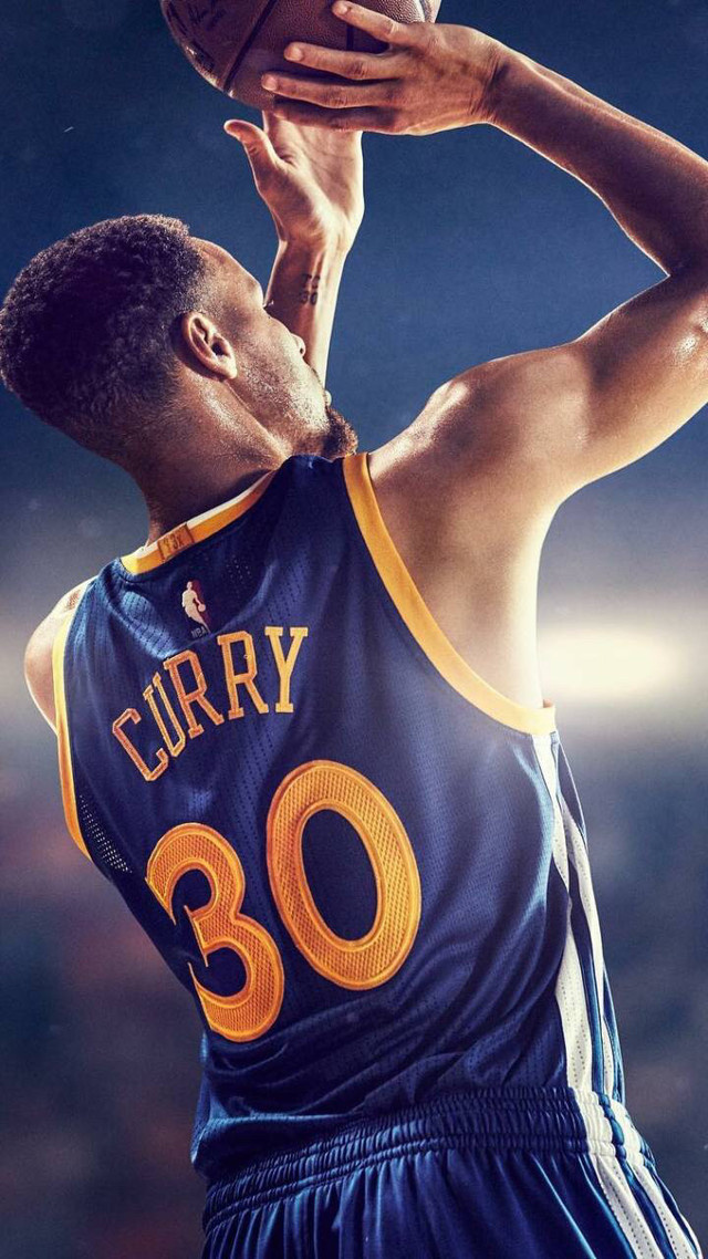 在错位时坚 在错位时坚